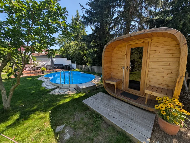3-Zimmer-Maisonette-Wohnung in Mehrfamilienhaus in Mahlsdorf-Süd mit großem Balkon — photo 1
